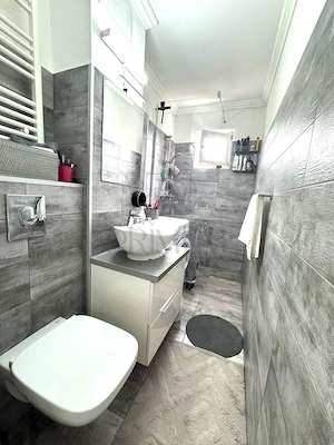 CETATII - ETAJ 1 - RENOVAT - 3 CAMERE - CENTRALA PROPRIE - CLIMA - BOXA - imagine 7