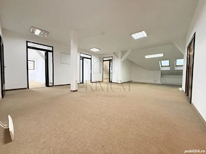 Spatiu Birouri 5 camere decomandate in cladire noua, mansarda - Central - Punctele Cardinale