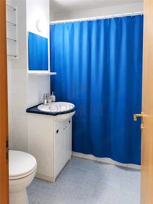 LIPOVEI - ETAJ 1 - BLOC IZOLAT - 4 CAMERE - 2 BAI - 2 BALCOANE - CENTRALA PROPRIE - DECOMANDAT - imagine 6