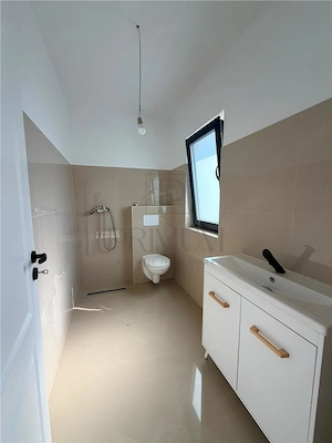 DUPLEX IN ZONA DE TOP - 3 BAI - 2 BALCOANE - imagine 9