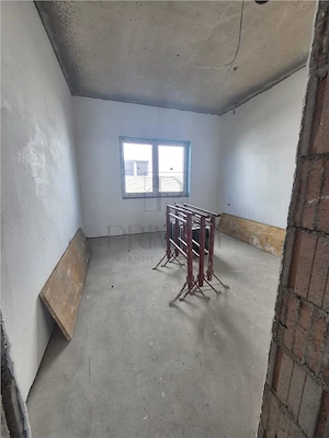 Duplex despartit prin baie - aproape de centura - toate utilitatile - imagine 3