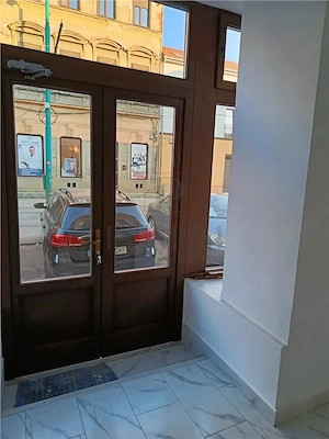 Spatiu comercial, 50 mp,  centrala proprie, aer conditionat, trafic pietonal - imagine 4