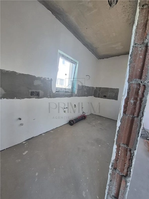 Duplex despartit prin baie - aproape de centura - toate utilitatile - imagine 6