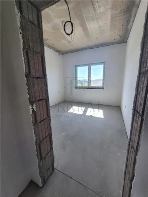 Duplex despartit prin baie - aproape de centura - toate utilitatile - imagine 9