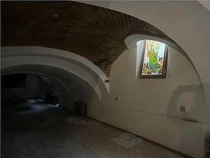 SPATIU COMERCIAL -  ZONA ULTRACENTRALA - 4 PUNCTE DE ACCES - TRIFAZIC - 380MP - AUTORIZAT ISU - imagine 7