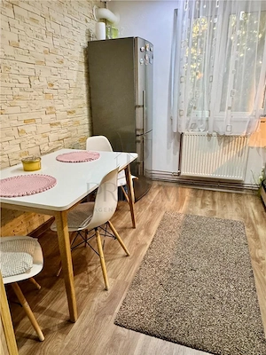 SAGULUI - 2 CAMERE - LIFT - CENTRALA PROPRIE - AMENAJAT - ZONA BUNA - DISPONIBIL IMEDIAT - imagine 5