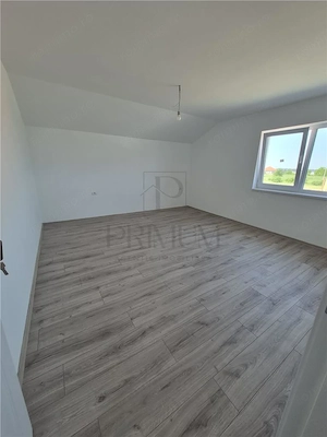 DUPLEX 4 CAMERE - DORMITOR LA PARTER - BUCATARIE INCHISA - imagine 8