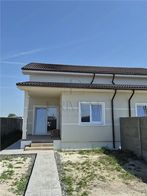 DUPLEX 4 CAMERE - DORMITOR LA PARTER - BUCATARIE INCHISA