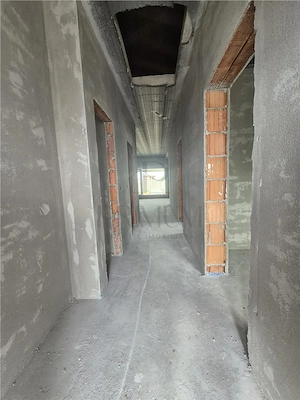 Duplex pe parter - 2 dormitoare - 2 bai - zona in dezvoltare - imagine 13