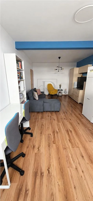 LIPOVEI - DECOMANDAT - 2 CAMERE - MANSARDA - CENTRALA PROPRIE - CLIMA - imagine 2