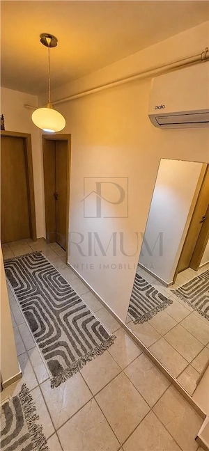 LIPOVEI - DECOMANDAT - 2 CAMERE - MANSARDA - CENTRALA PROPRIE - CLIMA - imagine 9
