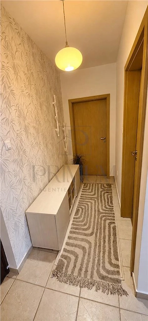 LIPOVEI - DECOMANDAT - 2 CAMERE - MANSARDA - CENTRALA PROPRIE - CLIMA - imagine 8