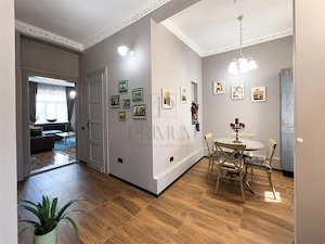 Piata Sfanta Maria, apartament 2 camere, cladire istorica - imagine 3