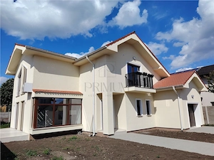 Casa individuala - zona centrala - 162 mp utili - garaj