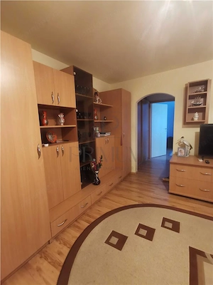 Buziasului - 2 Camere - Bloc izolat - Spatios - imagine 2