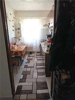 GIROCULUI - 2 CAMERE - CENTRALA PROPRIE - ETAJ INTERMEDIAR - DECOMANDAT