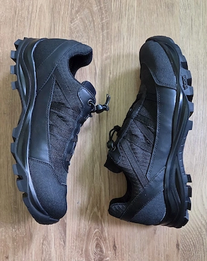 Pantofi tactici nr. 42