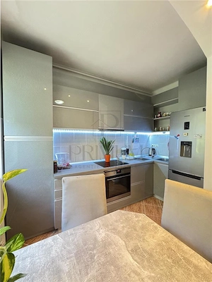 Medicina, apartament 2 camere, centrala proprie, parcare in curte - imagine 6