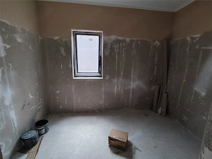 Duplex despartit prin C.T. - spatios -  5 camere - bucatarie inchisa - - imagine 9