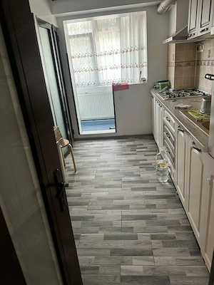 Inchiriez apartament doar pe termen lung - imagine 2