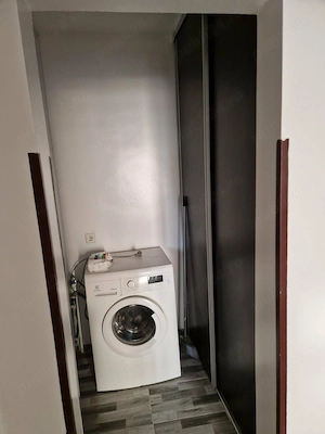 Inchiriez apartament doar pe termen lung - imagine 3