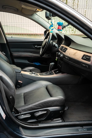 BMW 320d E90  - imagine 5