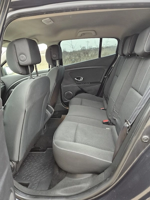 Renault Megane 1.5dci Euro 5 - imagine 8