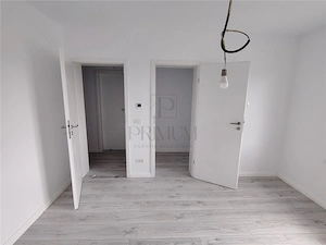 Duplex separat prin camera tehnica - acces facil - foarte spatios - imagine 9