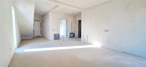 GIROC - Duplex despartit prin camera - 4 Camere - Toate utilitatile