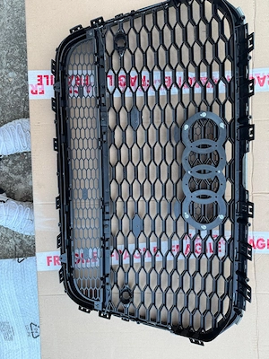Grilă Fagure RS Audi A6 C7 - imagine 4