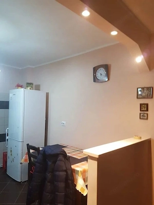 Apartament 2 camere decomandat zona Rahovei - imagine 3