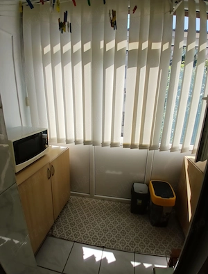 Proprietar vand apartament 2 camere decomandat,etaj 2 4,bloc reabilitat ,zona excelenta, micro 8 - imagine 11