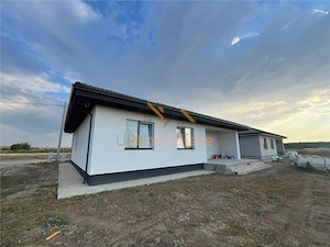 CASA IN GRI | CIHEI | 110 MP | 471 MP TEREN | BIHOR - imagine 2