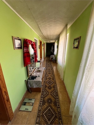 Casă cu două locuințe și teren de 1.439 mp - imagine 3