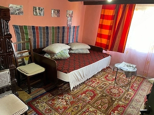 Casă cu două locuințe și teren de 1.439 mp - imagine 8