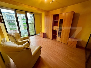 Apartament 3 camere, 62 mp, zona Decebal - imagine 8