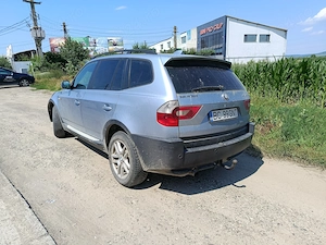 BMW X3 diesel  Motor 2 . O diesel 150 cp An 2006 Volan dreapta  4x4 funcționează  Manual 6 viteze 