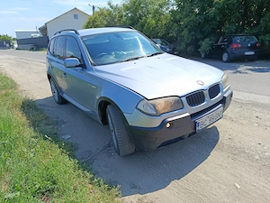 BMW X3 diesel  Motor 2 . O diesel 150 cp An 2006 Volan dreapta  4x4 funcționează  Manual 6 viteze  - imagine 3