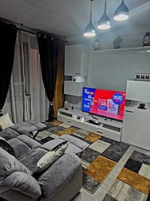Inchiriere apartament 2cam+2balcoane,renovat mobilat complet +le,PODU Ros la 1km de PallasMal,ps4