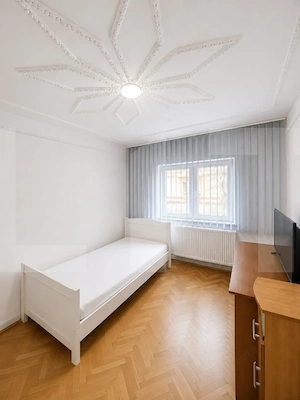 Apartament 4 camere, 82 mp, zona Lipovei - imagine 2