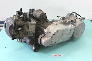 Vând motor Aprilia Leonardo 