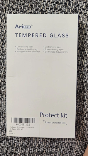 Se oferă Kit folie sticla Samsung Galaxy S9 