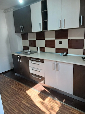 apartamente de vanzare  - imagine 3