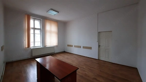 Spatiu birouri 27 mp | zona centrala - imagine 2
