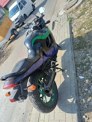 Suzuki GSX 600 - imagine 4