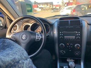 De vanzare Suzuki Grand Vitara an 2011 motor 1.9 diesel  acte la zi itp recent facut ofer fiscal - imagine 4