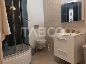 Casa 45 mp 1 dormitor bucatarie baie hol loc parcare in curte Sadu - imagine 8
