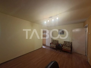 Apartament de vanzare 2 camere si pivnita parter inalt Rahovei Sibiu - imagine 9