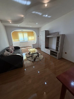 De închiriat 2 camere  | Tiglina 2 | 400 Euro/luna - imagine 2