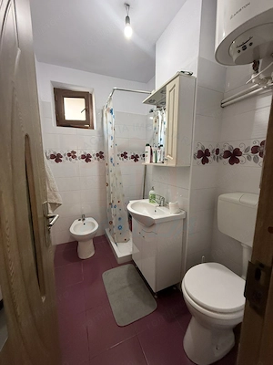  Apartament cu 2 camere de închiriat | Micro 21, 300 €/lună - imagine 5
